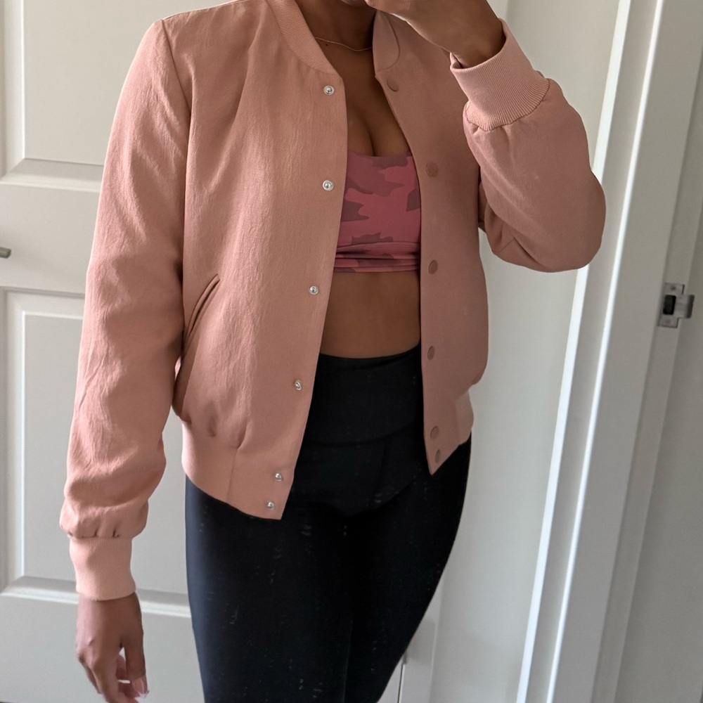 Aritzia